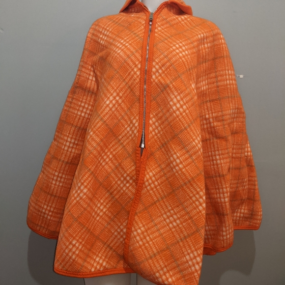 Reversible 1970s vintage poncho with zipper - Picture 1 of 1